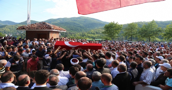 BAŞKAN OYAR'A SEVGİ SELİ